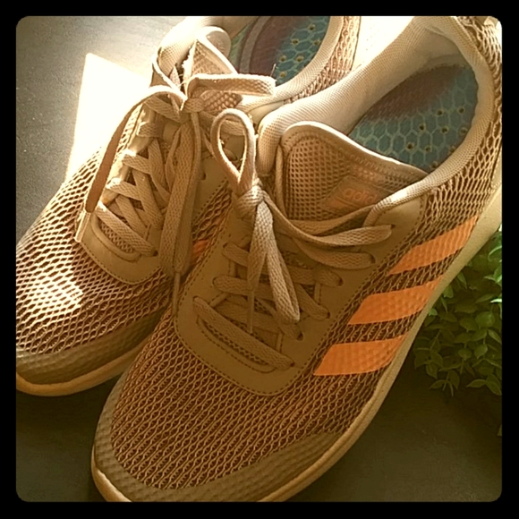 adidas cloudfoam pink shoes